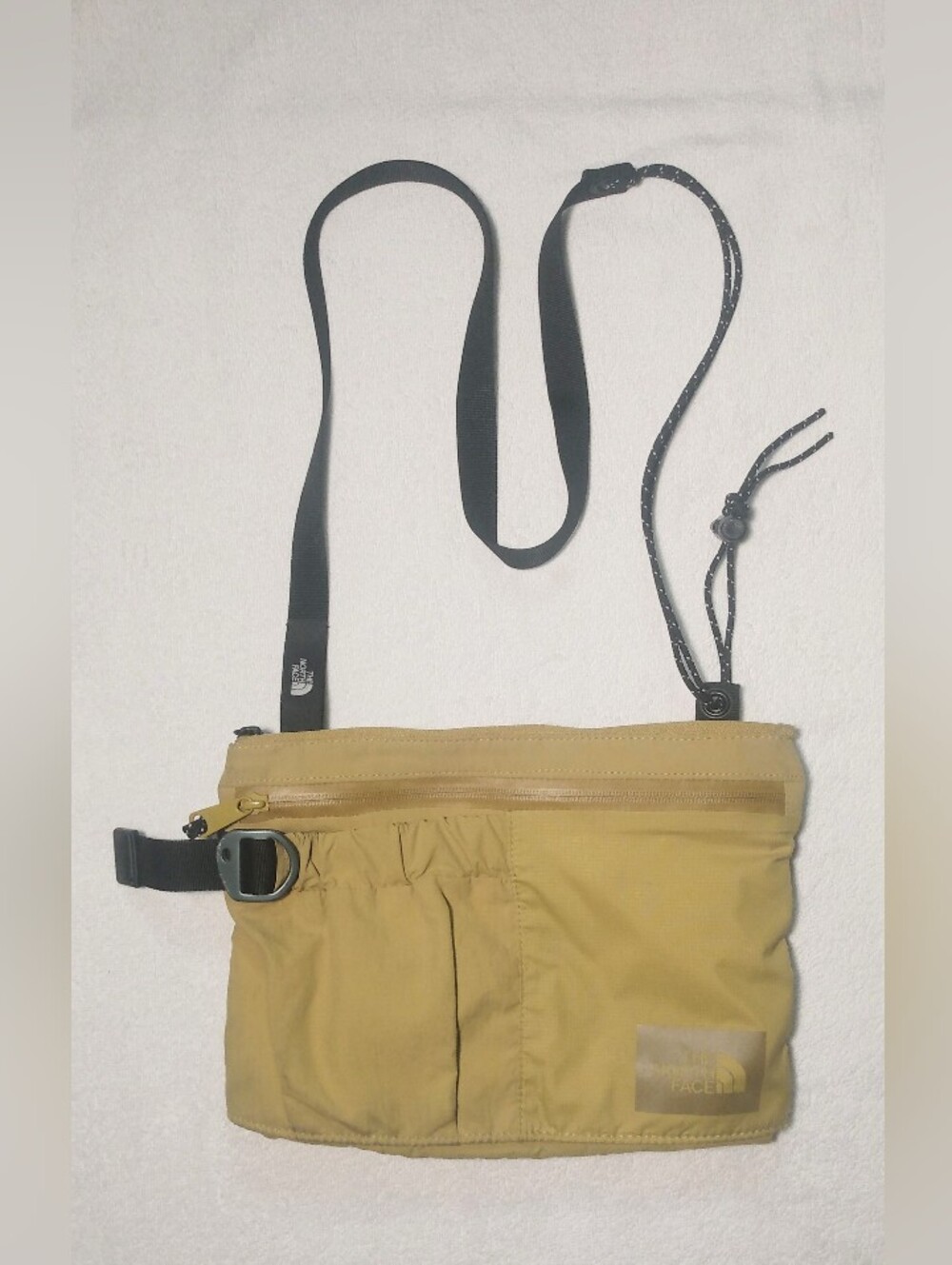 NORTH FACE Mustard Yellow Waterproof Adjustable Hip Pouch Side Pack Purse Bag
